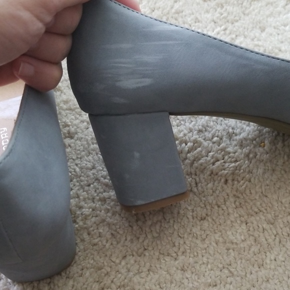 Shoes - Picture 4 of 5